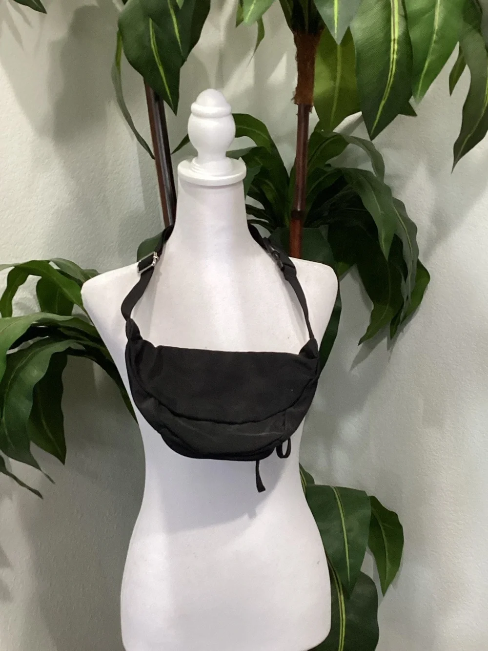Black‎ Nylon Crossbody/Fanny Pack